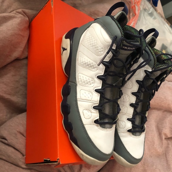 Imperial 9s Jordan Retro - Picture 2 of 3